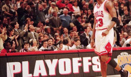 满贯赛季趋势：公牛与巴塞罗那在争冠道路上的博弈，改写队史纪录