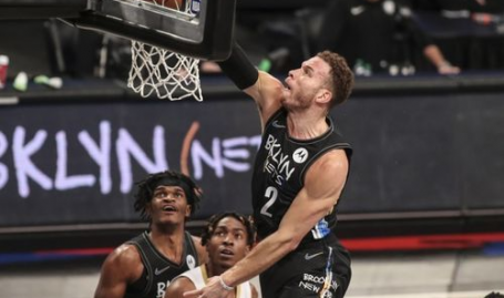 满贯今日：杜兰特状态火热，雄鹿客场挑战打出赛季代表作